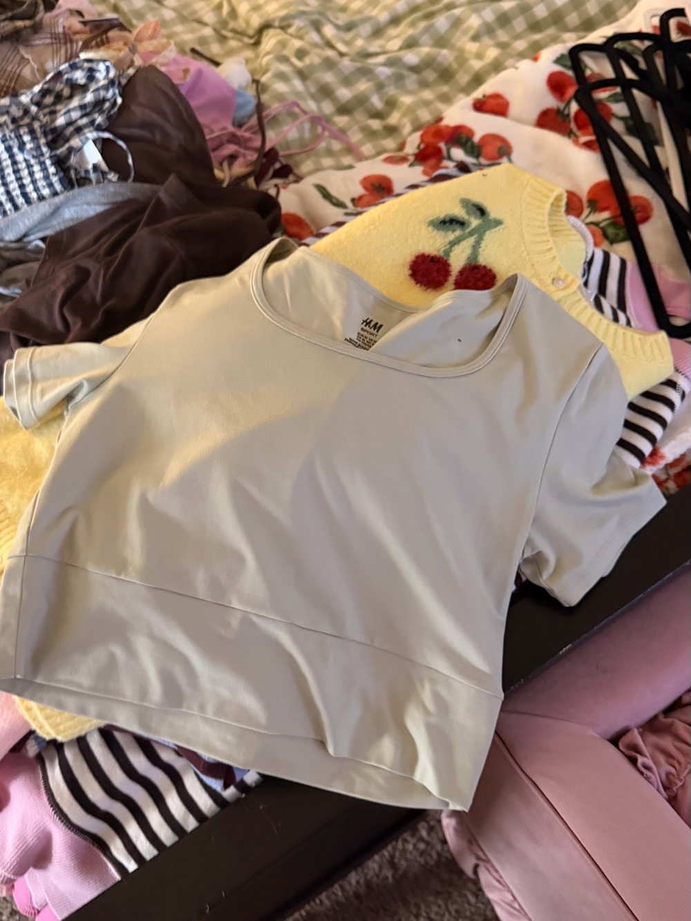 H&M Light Gray Crop Tee
